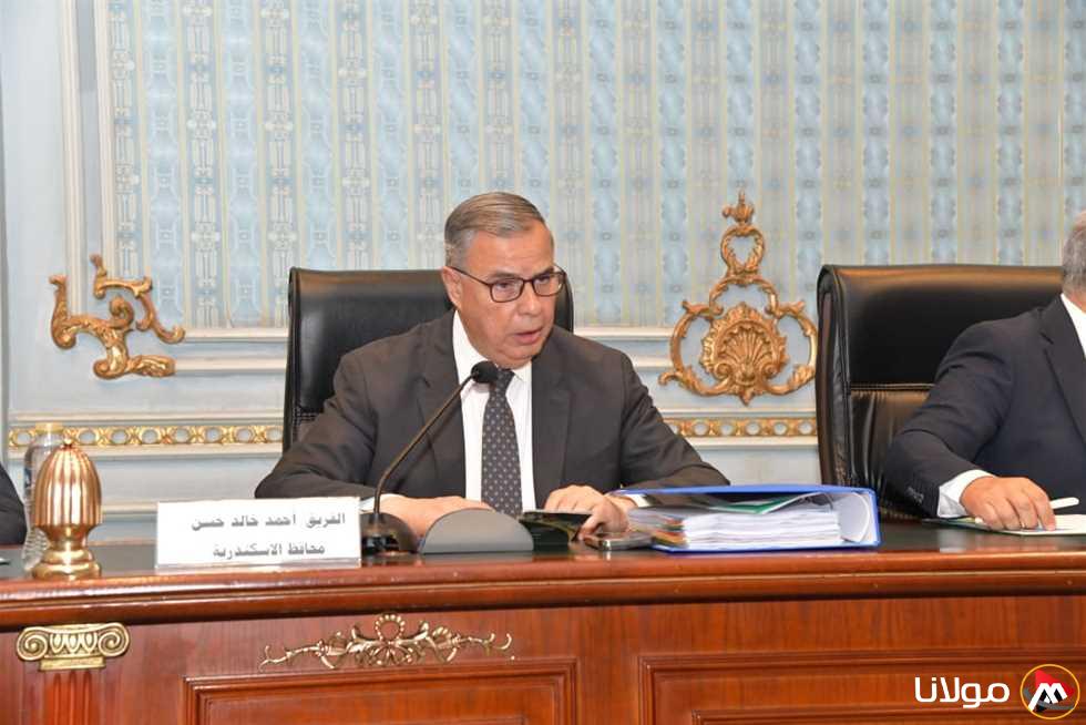 محافظ الإسكندرية يؤكد ضرورة التعامل مع أزمة القمامة من منظور اقتصادي ويكشف عن فجوة تمويلية