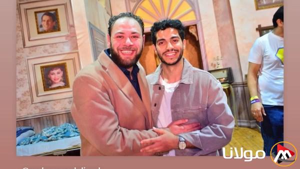 مينا مسعود يثني على عرض مسرحية “في يوم وليلة” ويشارك تجربته المميزة