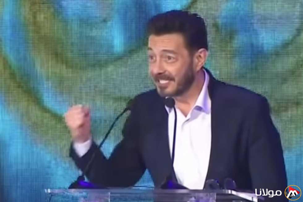 أحمد زاهر يوجه رسالة ملهمة لطلاب جامعة القاهرة بعد تكريمه في مهرجان إبداع