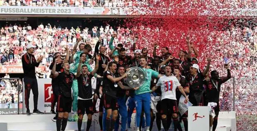 بايرن ميونيخ يفوز بلقب الدوري الألماني للمرة 34 بعد تعثر ليفركوزن أمام فرايبورج