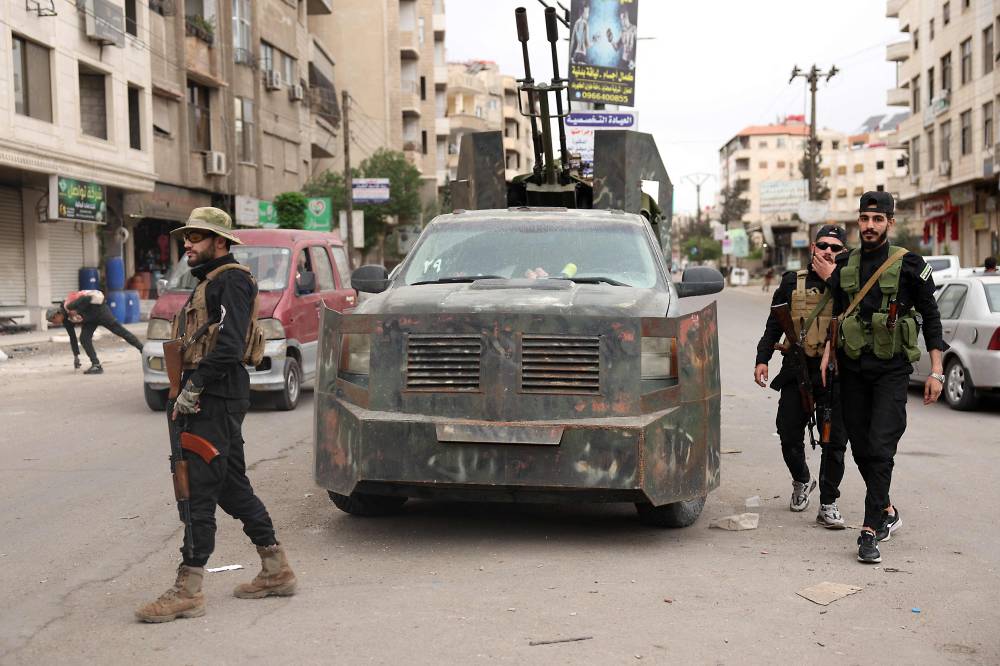 73 قتيلاً في يومين من الاشتباكات العنيفة بسوريا