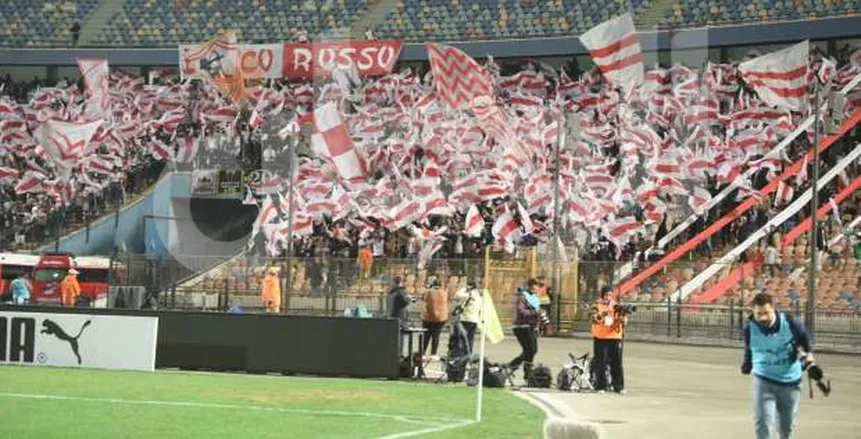 جماهير الزمالك تتجه إلى النادي لركوب حافلات برج العرب
