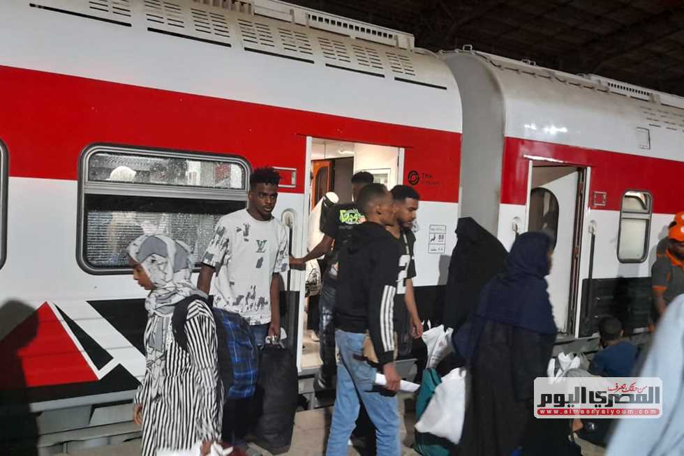 رحلة العودة الطوعية للسودانيين من القاهرة إلى أسوان مع «بوابة مولانا»