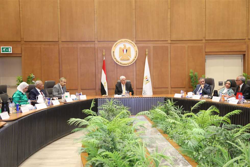 فرص التعليم العالي: كيف تساهم المعادلة في التحاق طلاب الدبلومات الفنية بكليات الهندسة؟