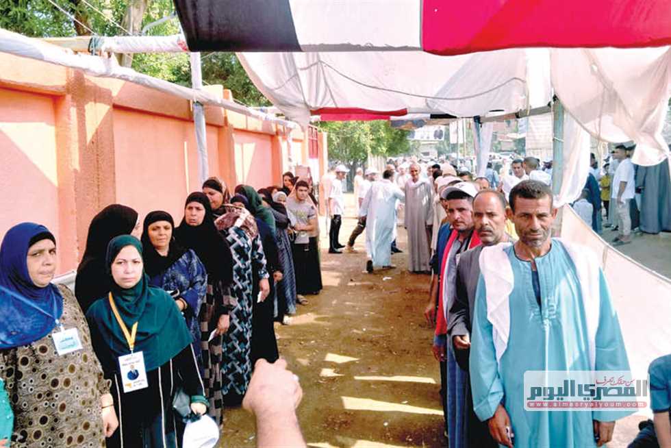 تسجيل كثافات ملحوظة في أول أيام تصويت الشيوخ وفقًا للوطنية للانتخابات