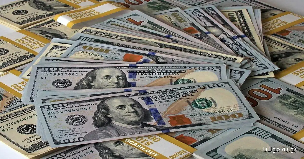 ارتفاع مفاجئ: 100 دولار مقابل الدينار العراقي يثير اضطرابًا واسعًا في الأسواق اليوم