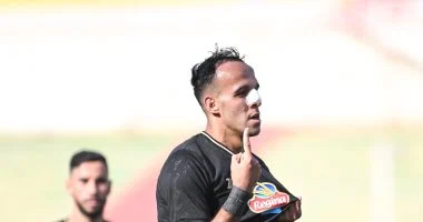 تبديل اضطراري للزمالك في مواجهة الأهلي بعد إصابة عدي الدباغ ودخول ناصر منسي