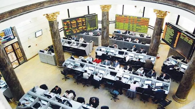 جدل بين خبراء المال حول قدرة السوق على استيعاب 10 طروحات حكومية في عام واحد