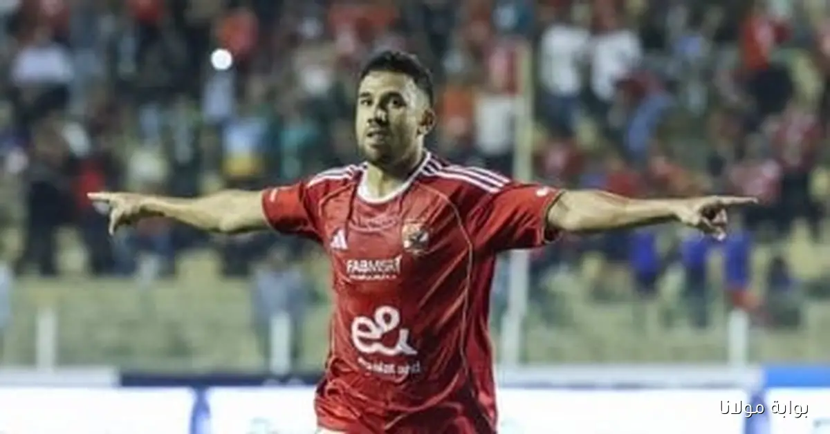 وليد صلاح الدين يتدخل لحل أزمة بين اللاعبين بعد توجه “تريزيجيه” للجمهور بمفرده
